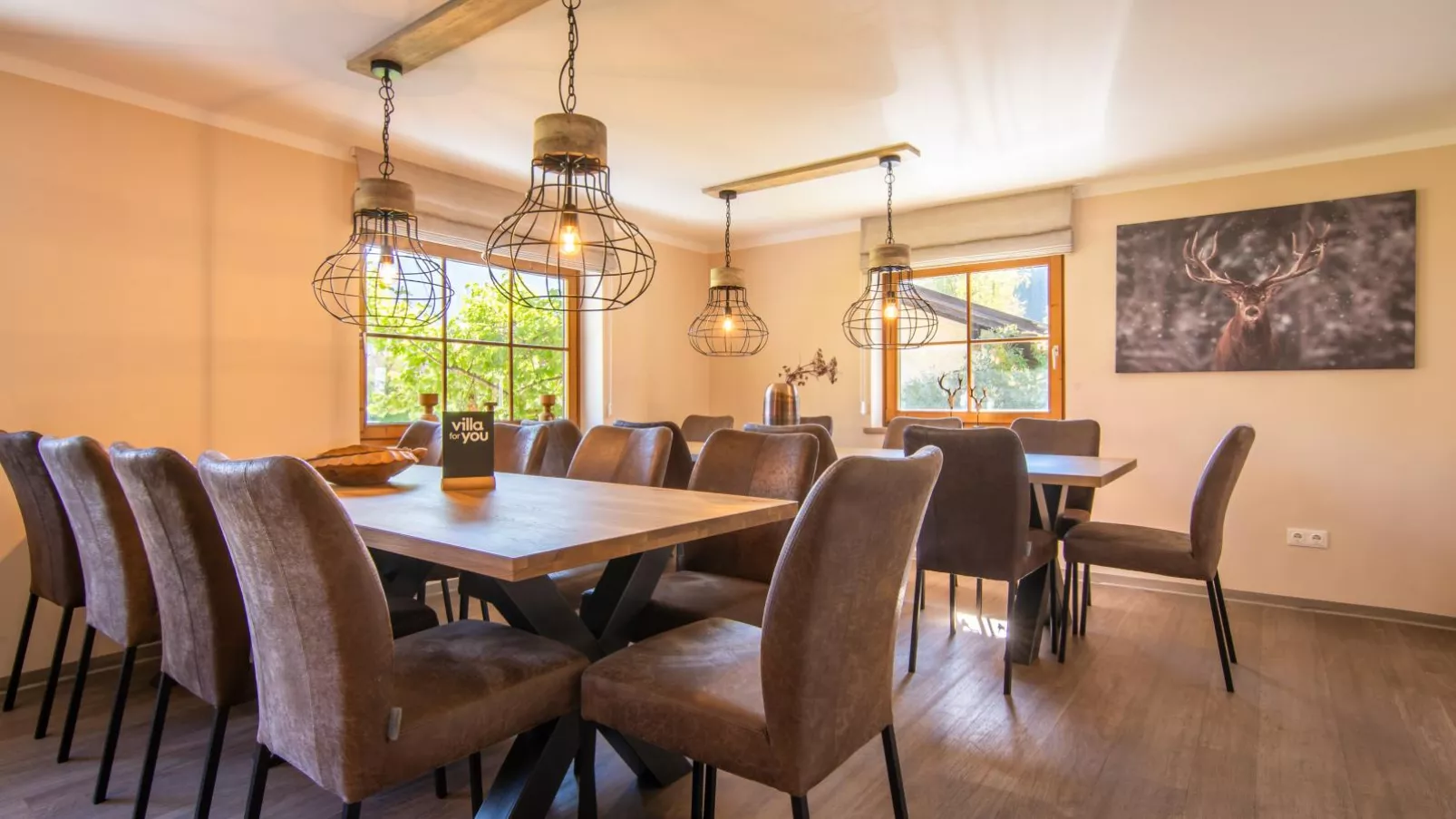 Chalet Sonnenalp-Dining room