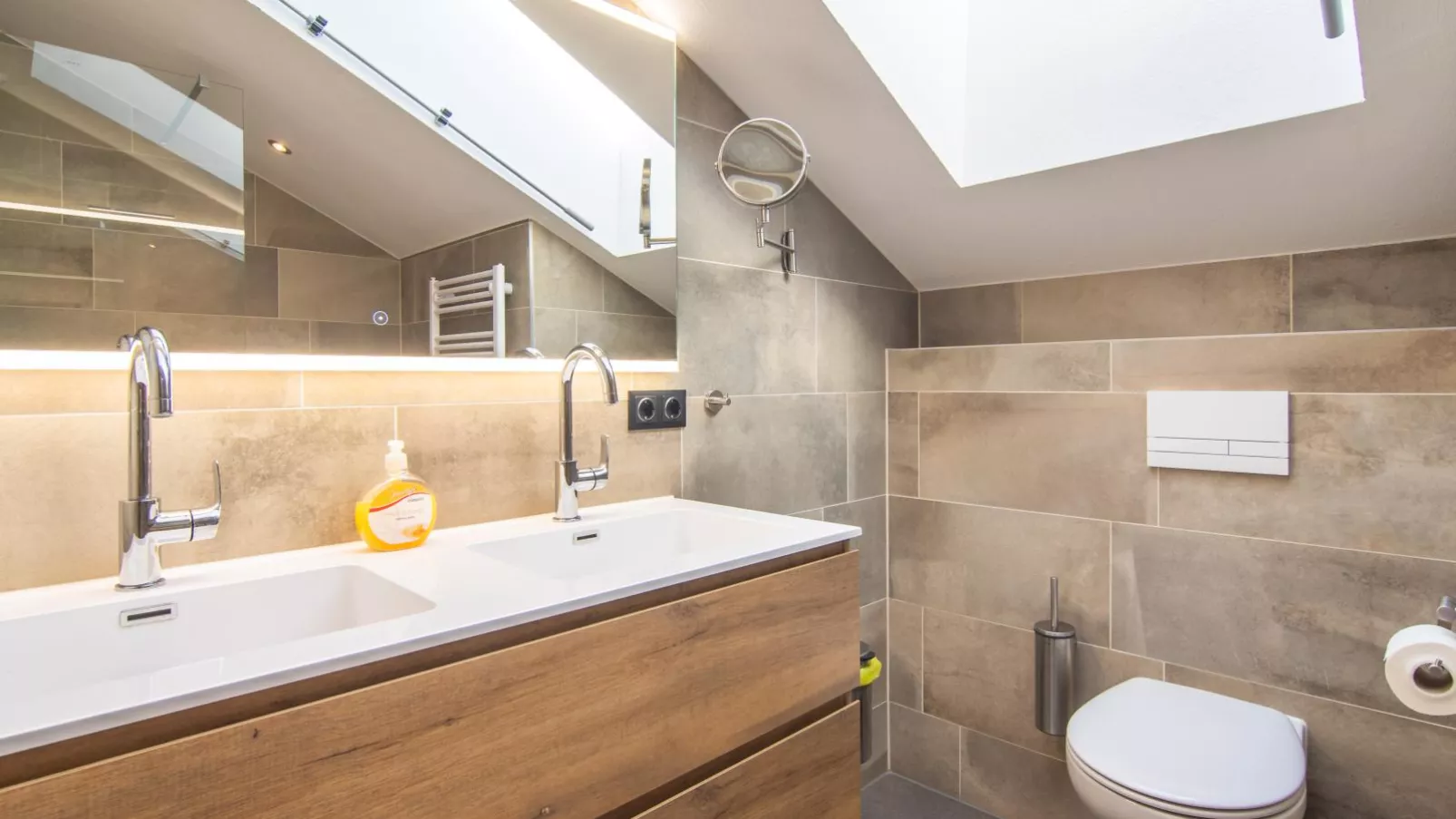 Chalet Sonnenalp-Bathroom