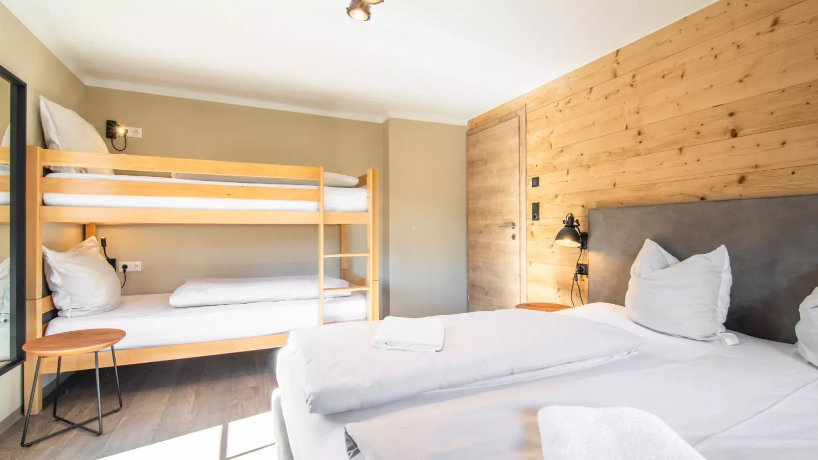 Chalet Sonnenalp-Bedroom