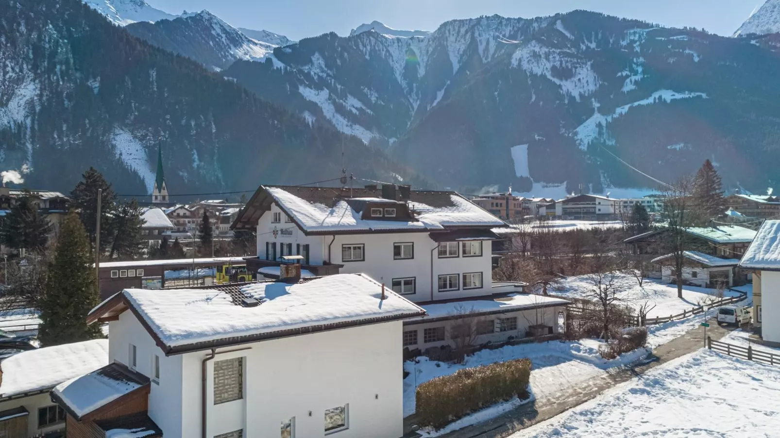 Regenbogenhaus-Exterior winter