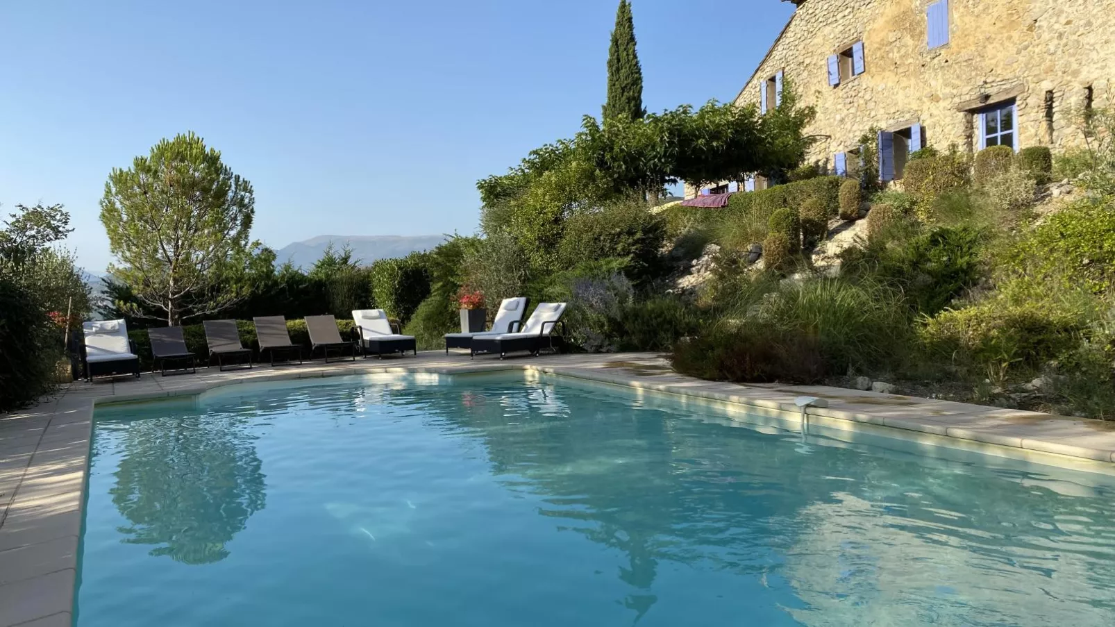 poolofhouse