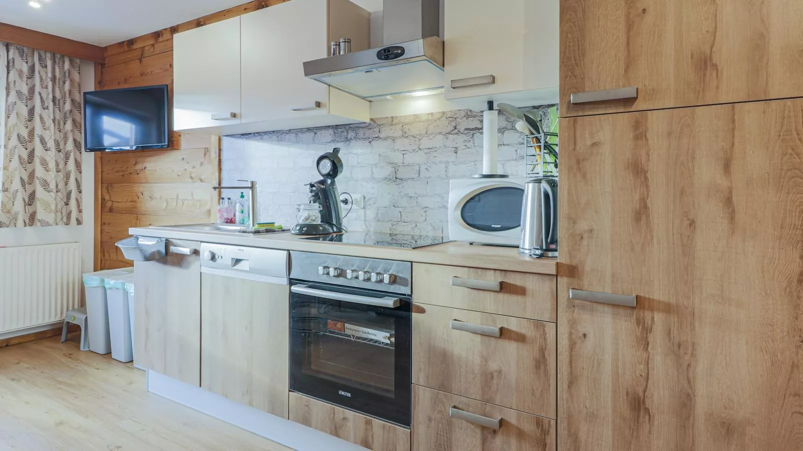 Igl Hof Top 1-Kitchen