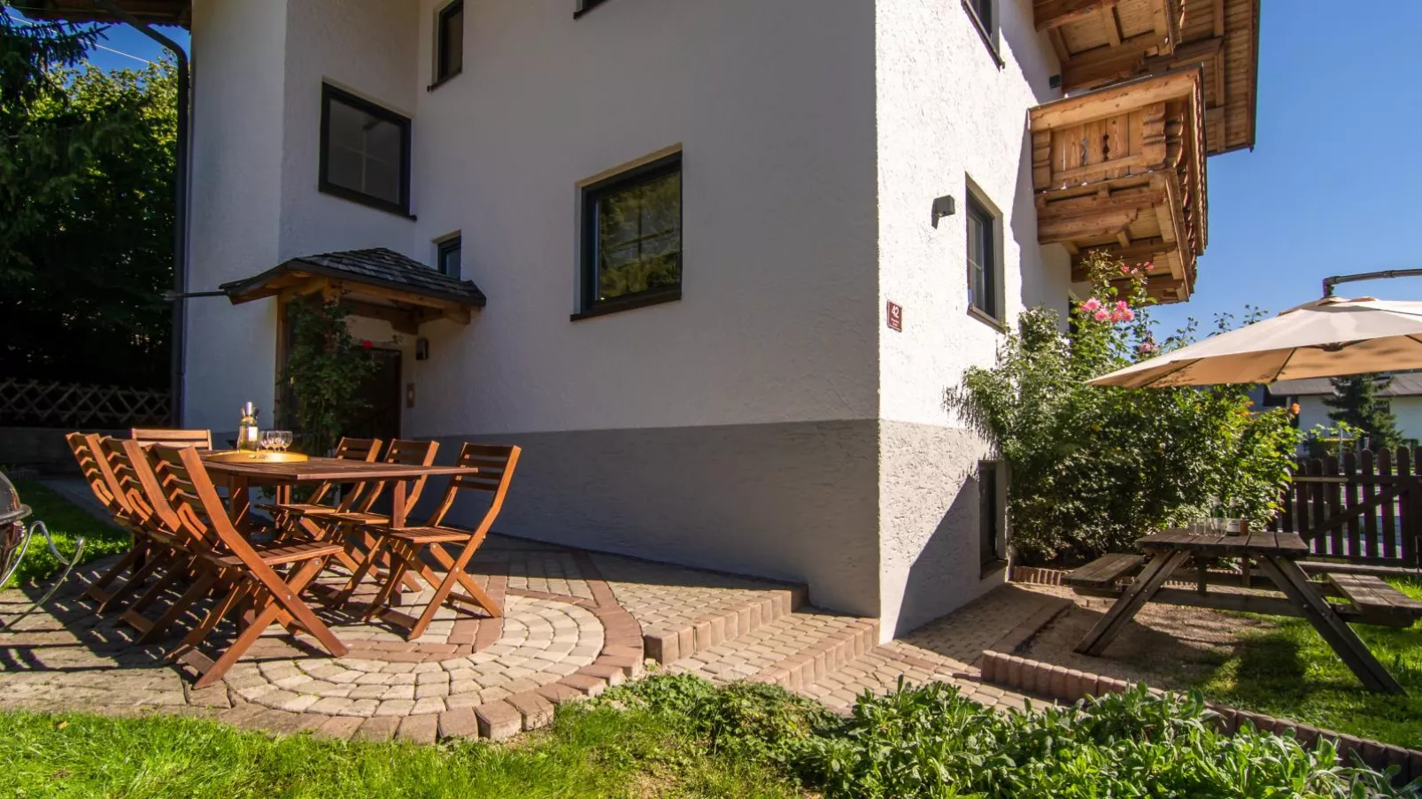 Chalet Sonnenalp-Terrace balcony