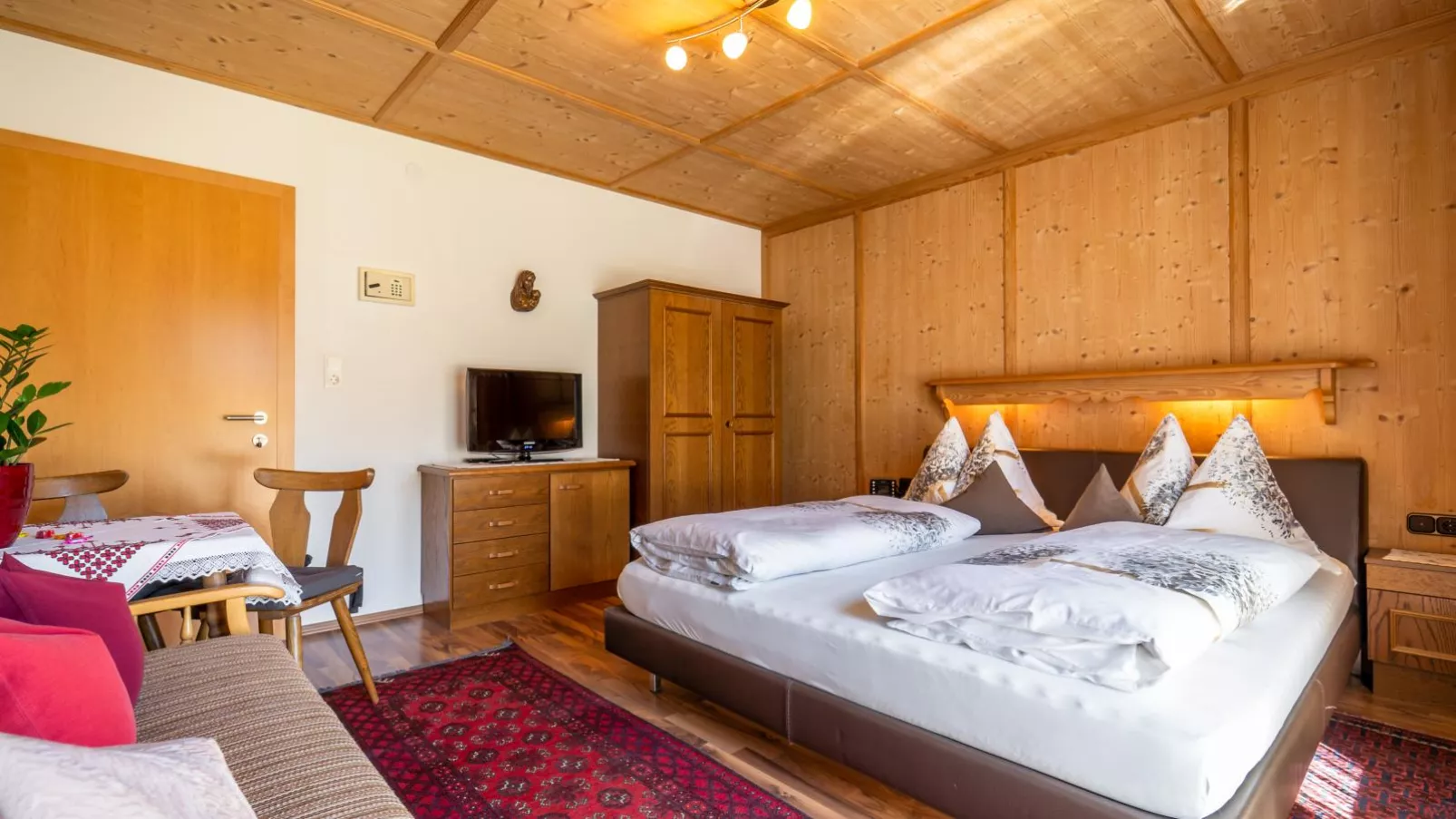 Panorama I-Bedroom