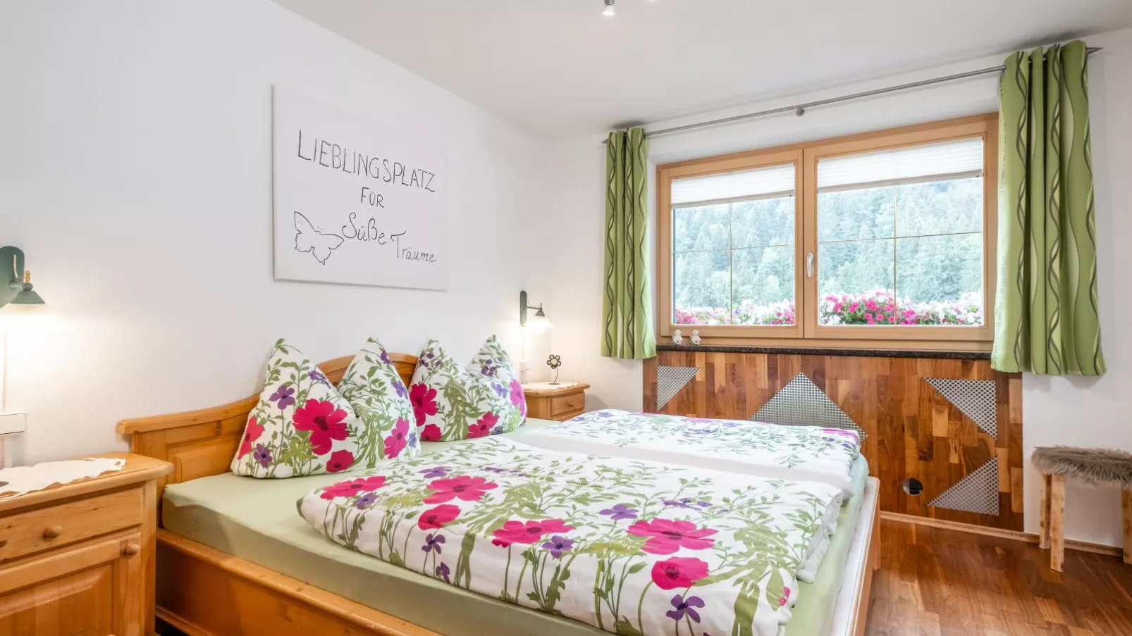 Haus am Waldrand-Bedroom