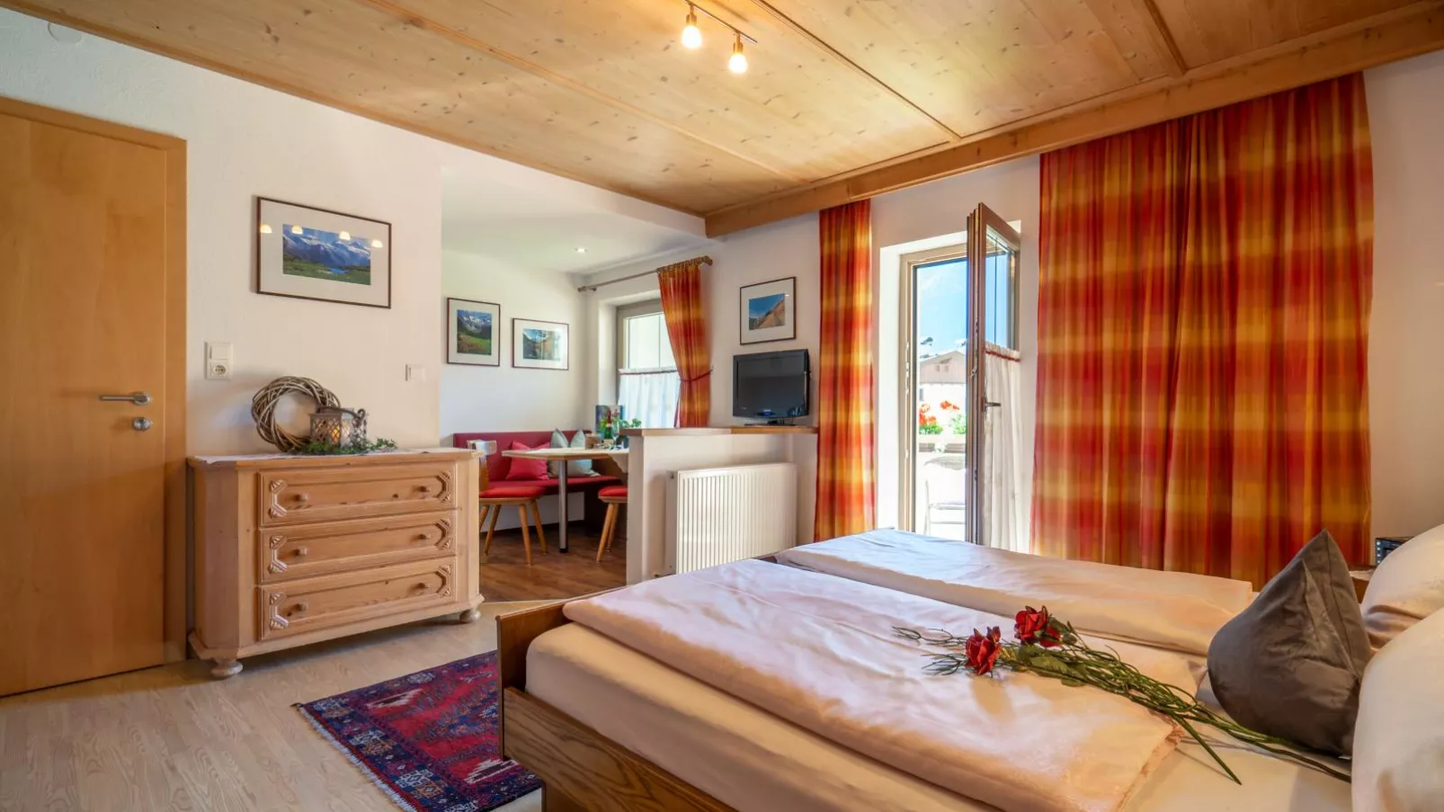 Panorama II-Bedroom