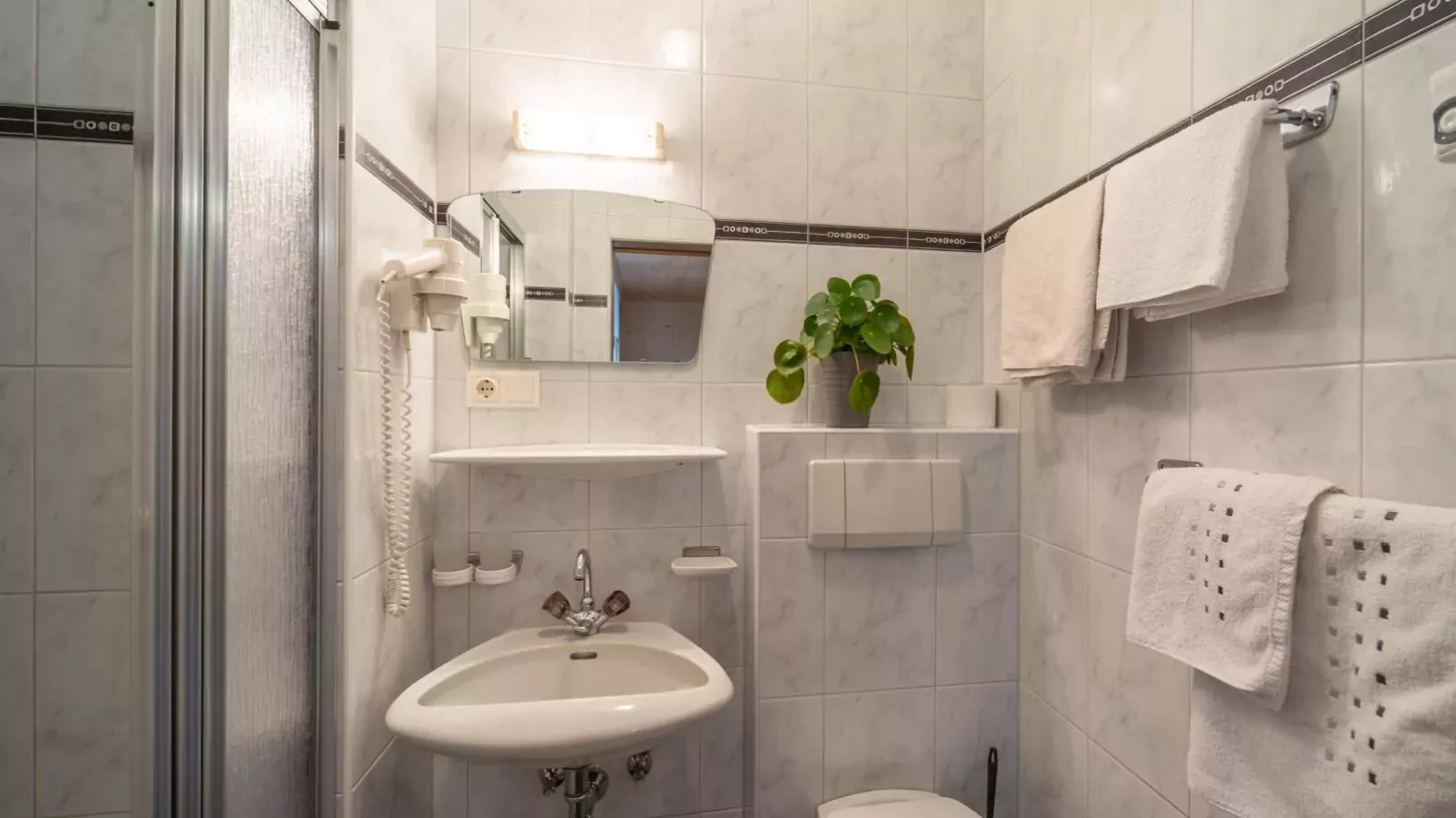 Panorama II-Bathroom