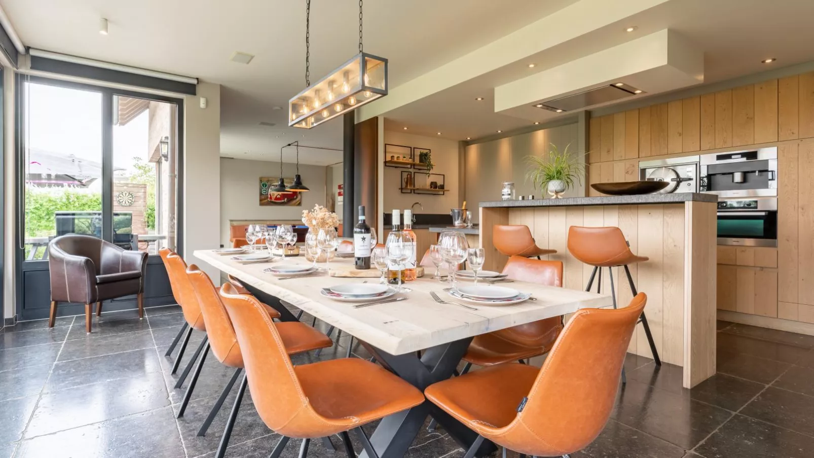 Villa Meersen-Dining room