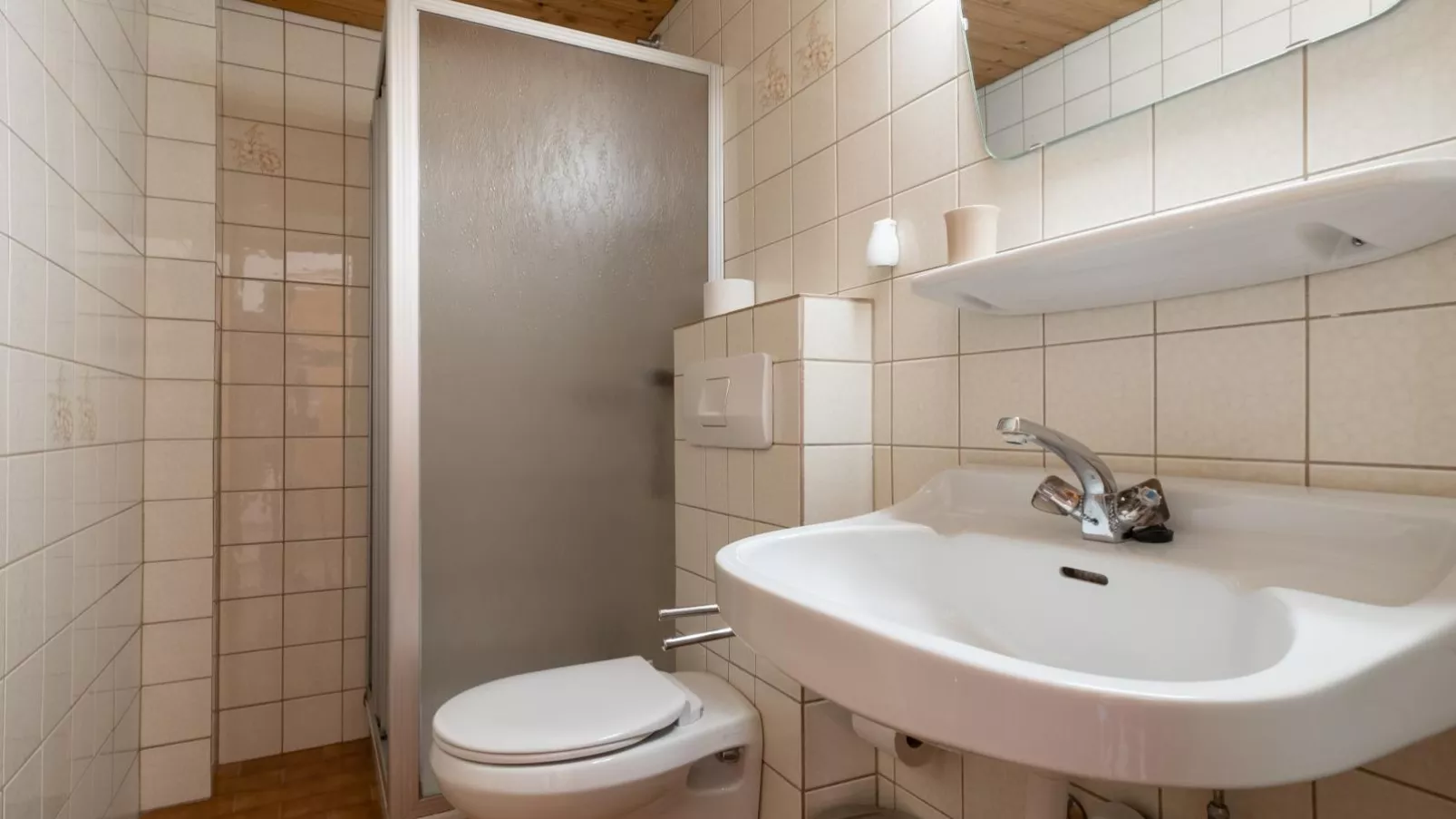 Gasteigerhof-Bathroom