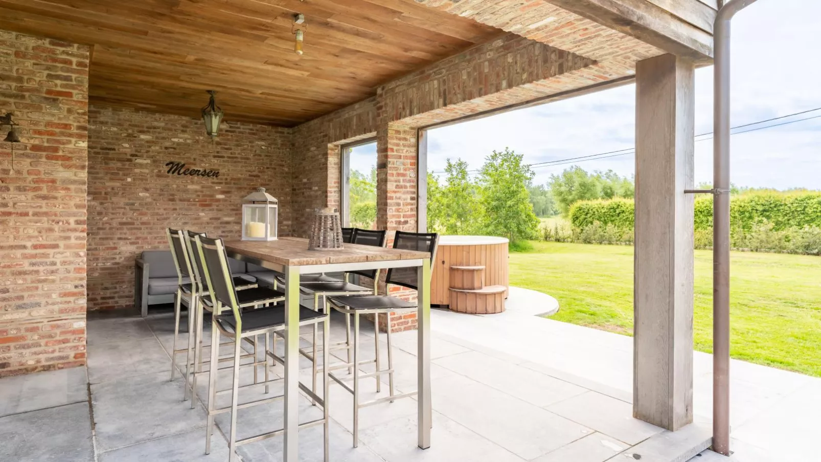 Villa Meersen-Terrace balcony