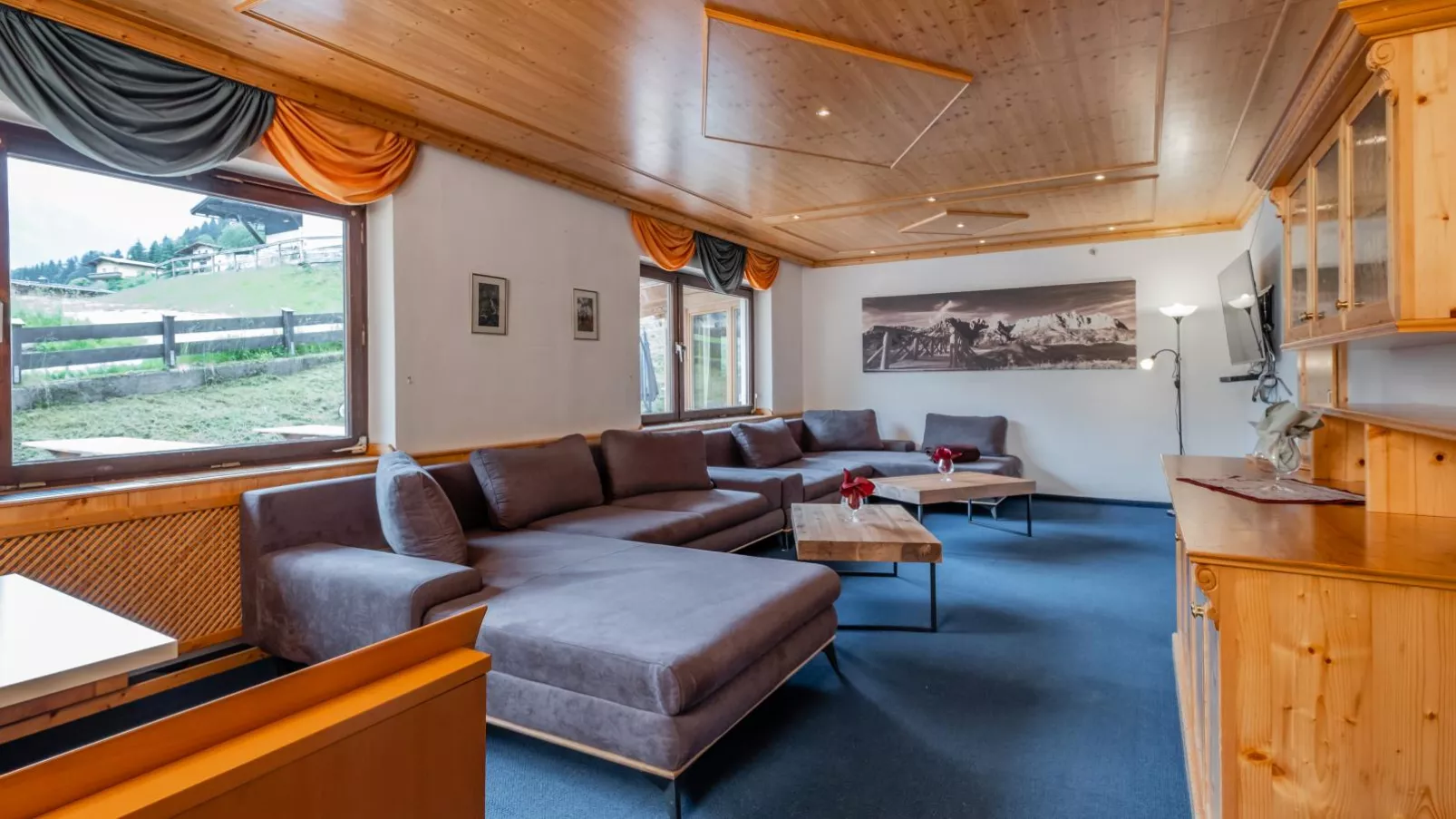 Mooshäusl Large-Living room