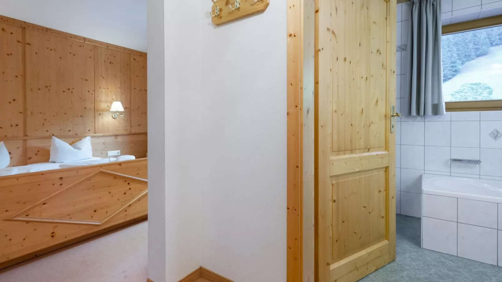 Mooshäusl Large-Bedroom