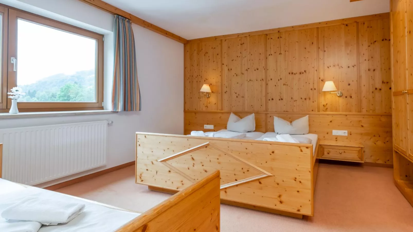 Mooshäusl Large-Bedroom