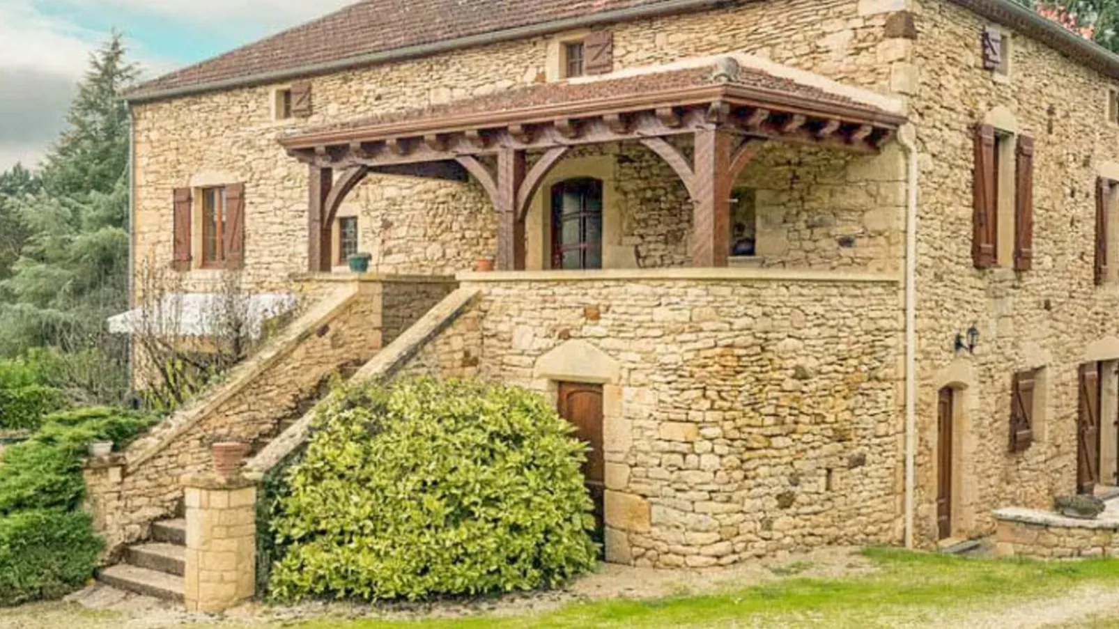 Gite Le Croix du Notaire-Exterior summer