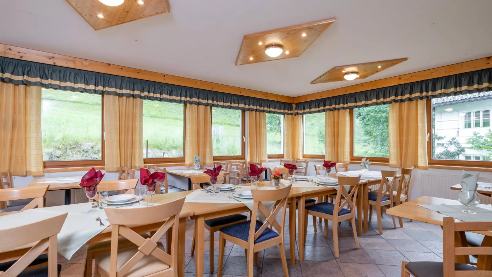 Mooshäusl-Dining room