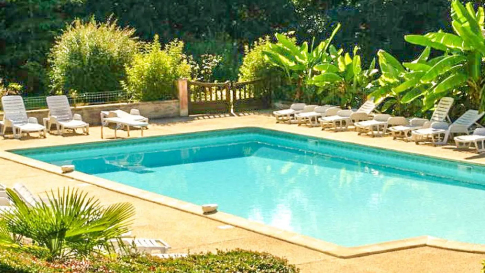 Gite Le Croix du Notaire-Pool