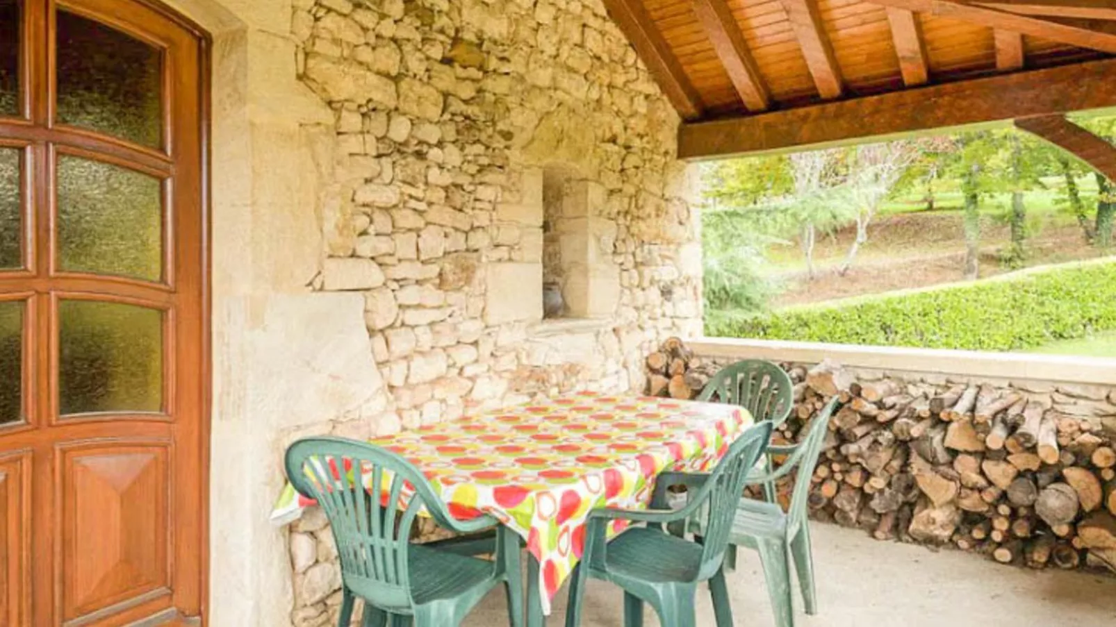 Gite Le Croix du Notaire-Terrace balcony