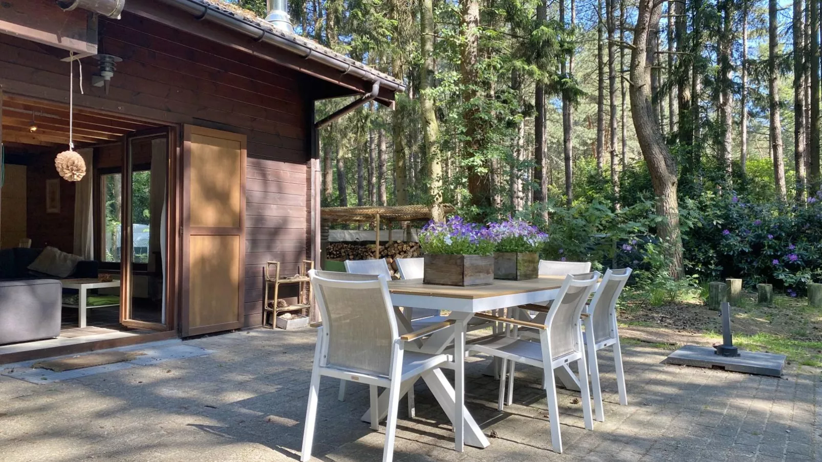Boshuisje-Terrassenbalkon