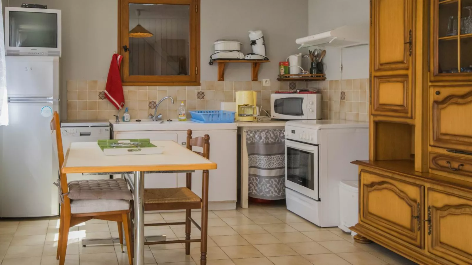 Maison La Faysse-Kitchen