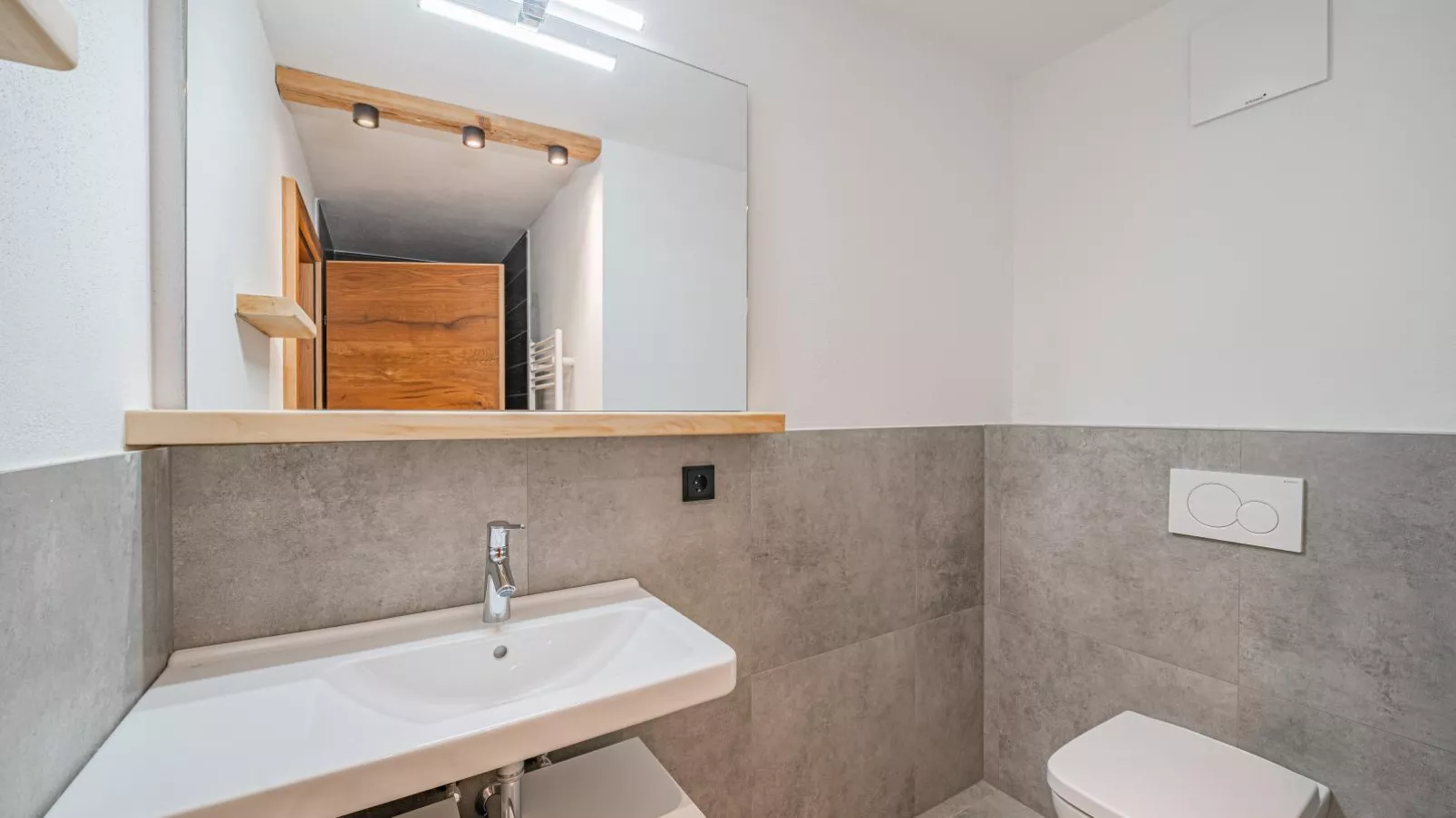Hohe Salve XL-Bathroom