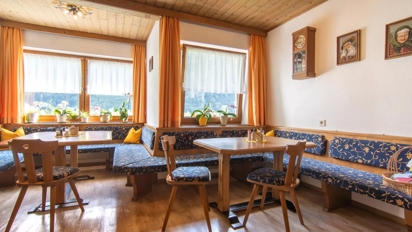 Ferienhaus Oblasser II-Living room