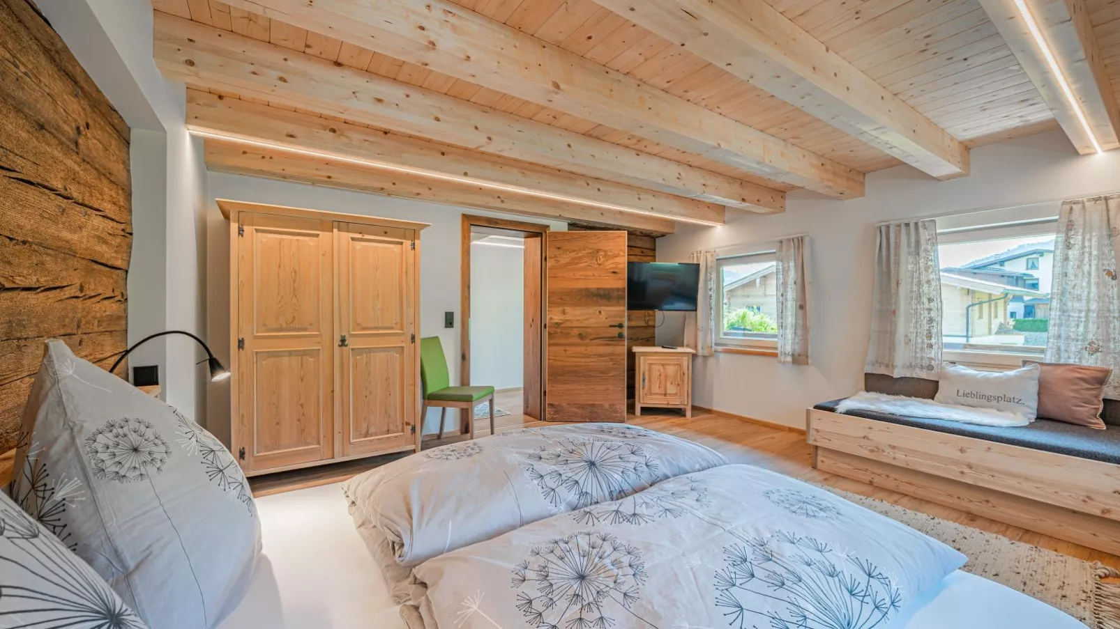 Hohe Salve XL-Bedroom