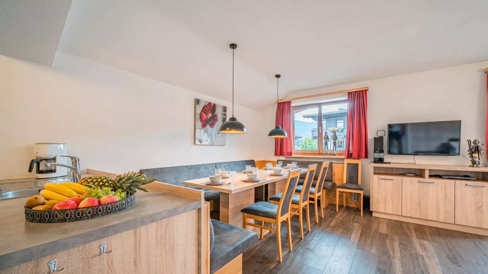 Penthouse Janita-Dining room