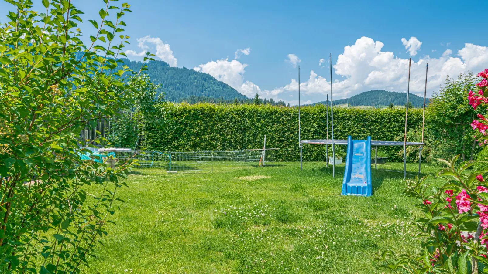 Haus Sarah-Gärten Sommer