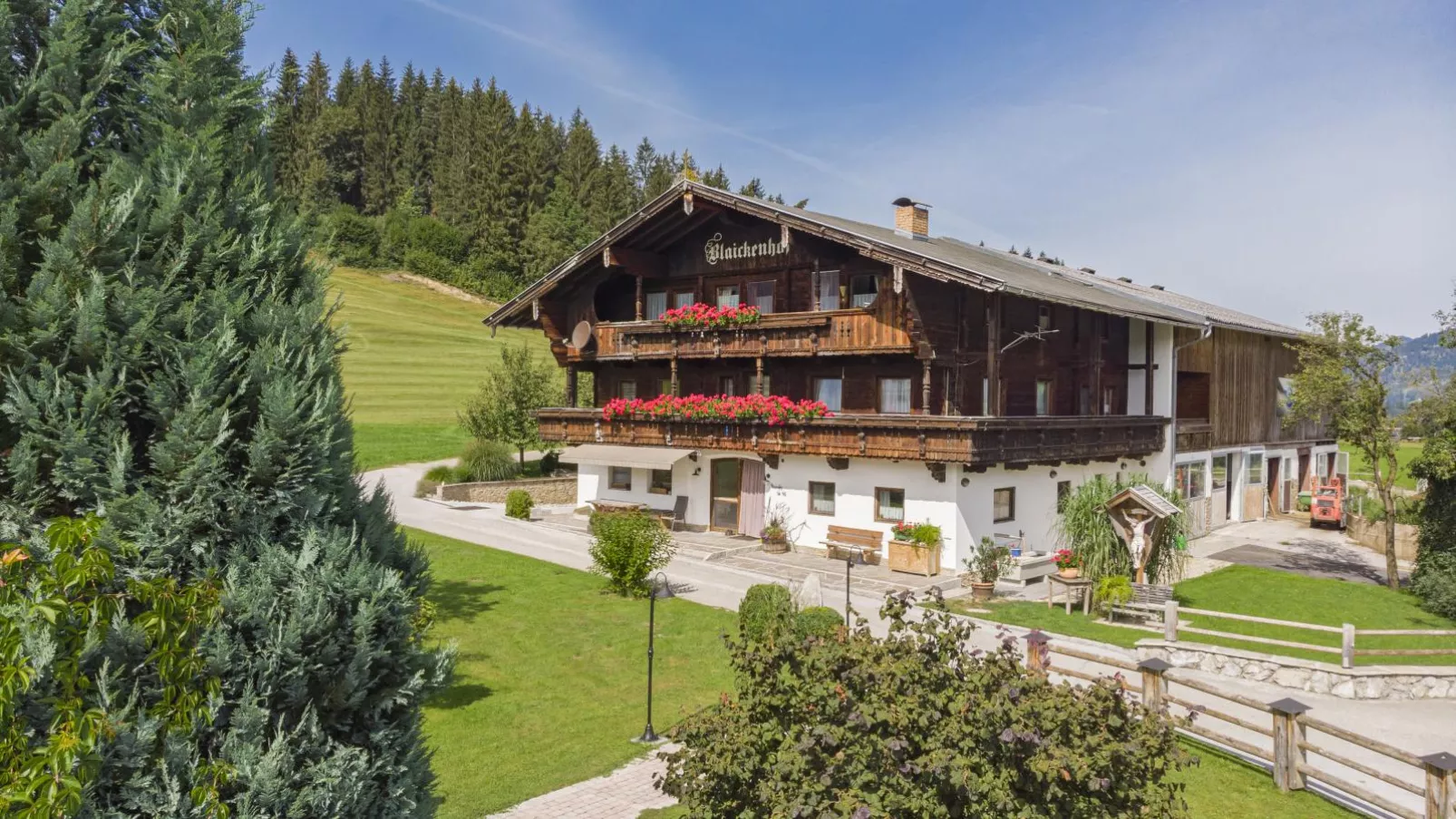 Hohe Salve XL-Exterior summer