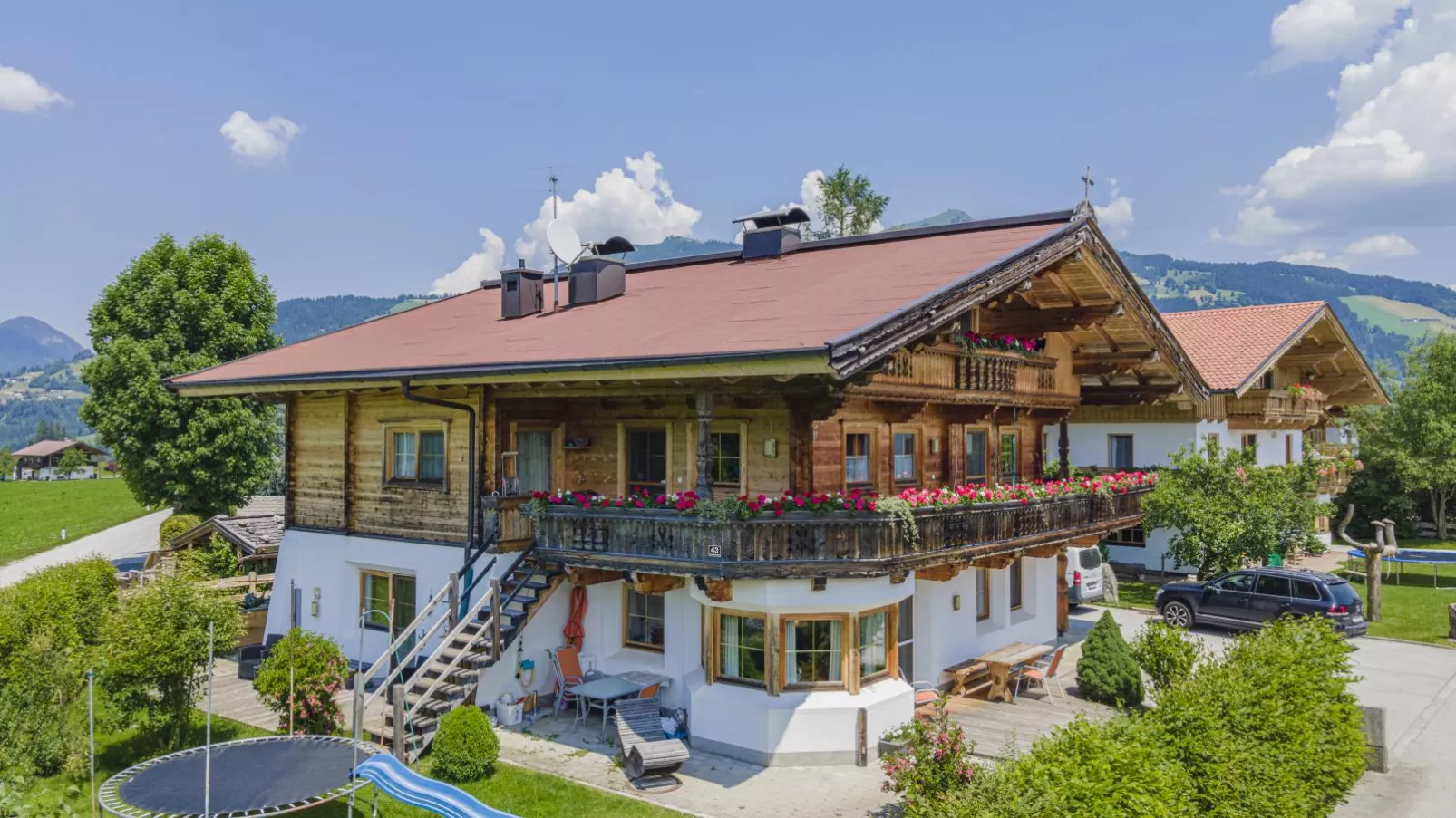 Haus Sarah-Außenbereich Sommer