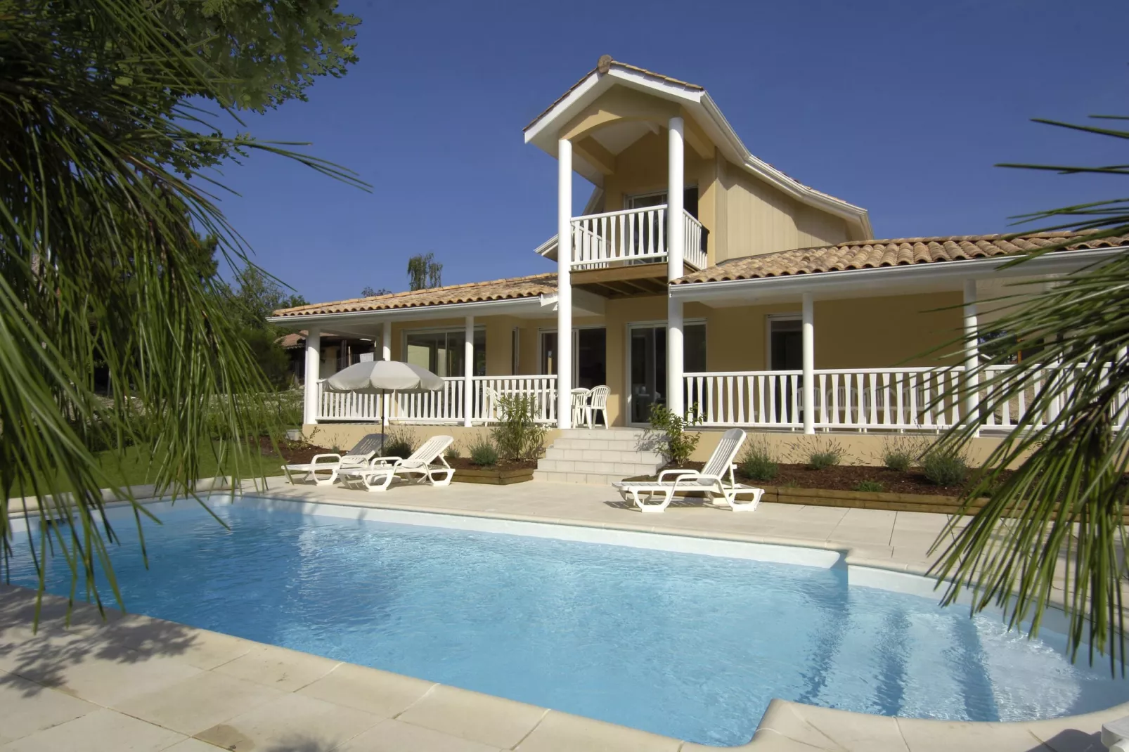 Eden Parc Golf 3-Exterior summer