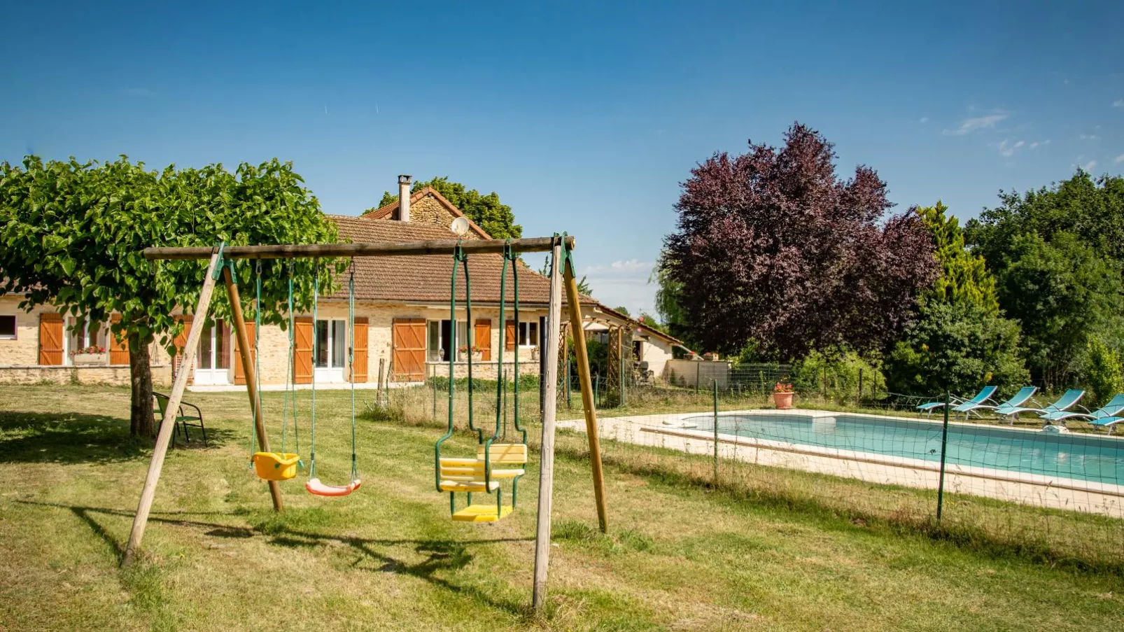 Gite Les Vitarelles-Gardens summer