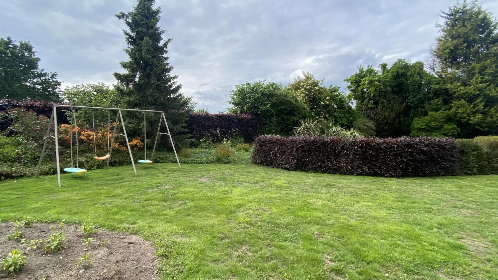 Alverwege-Gardens summer