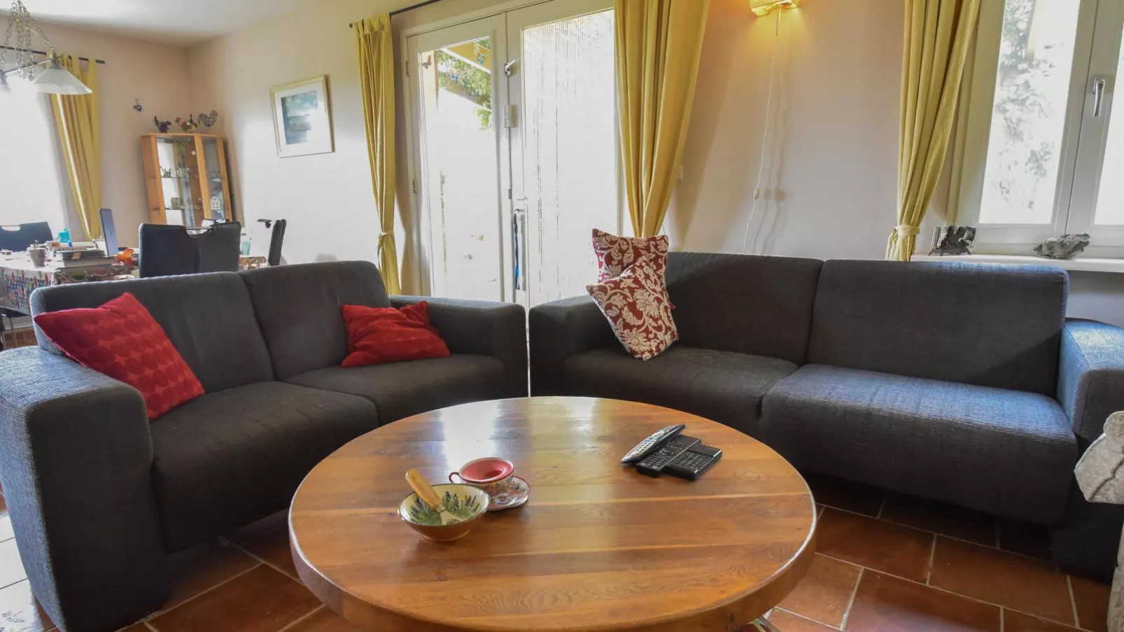 Gite LEysalle-Living room