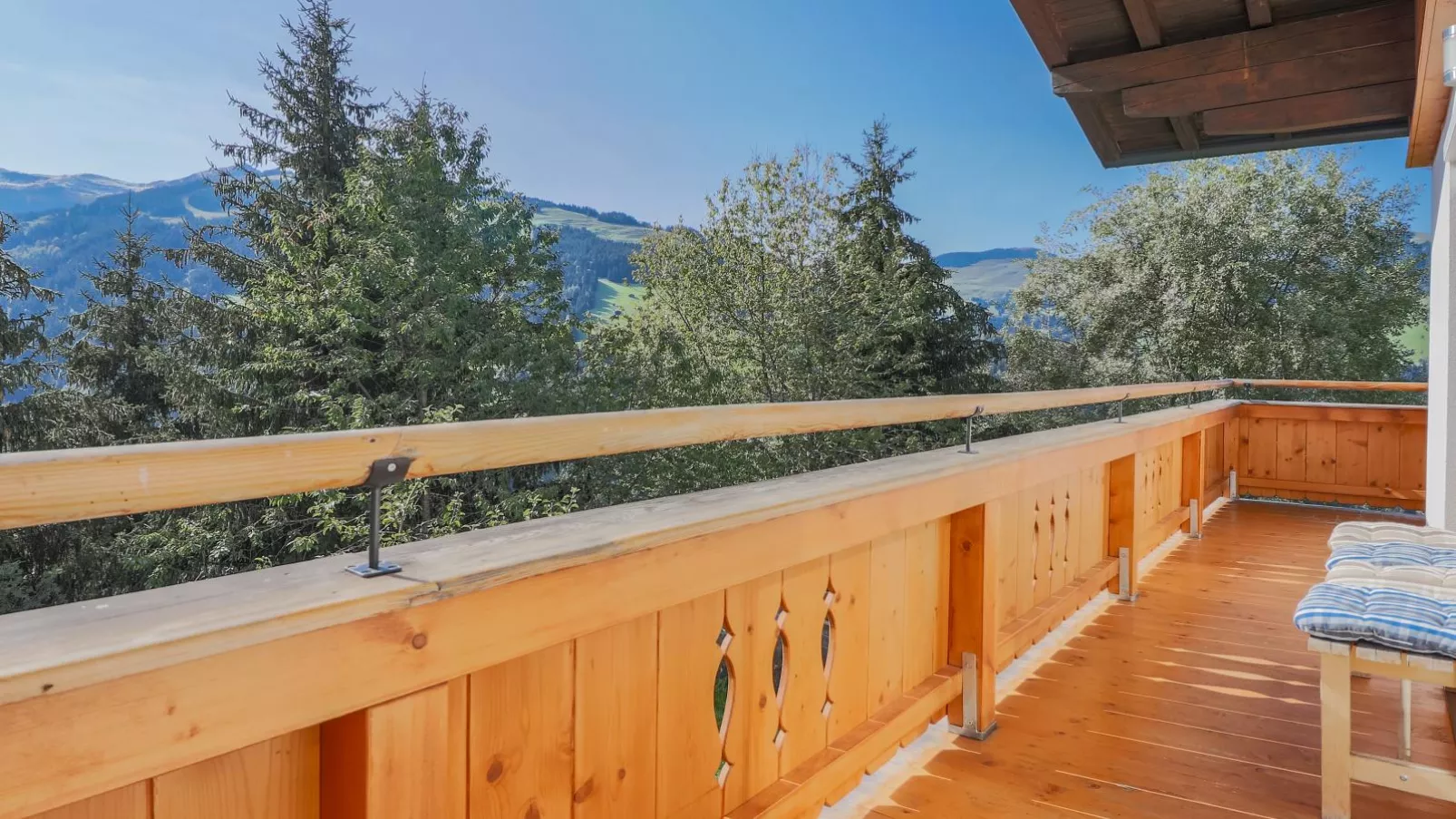 Haus Fabian-Terrace balcony