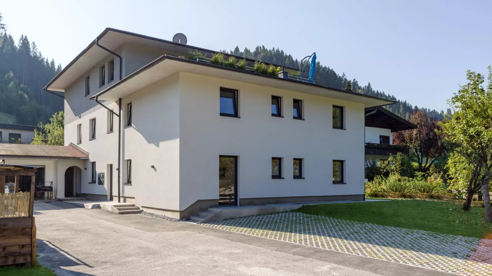 Tirola Bude Resi Top 1-Exterior summer