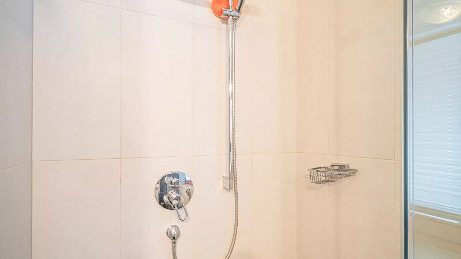Janita XL-Bathroom