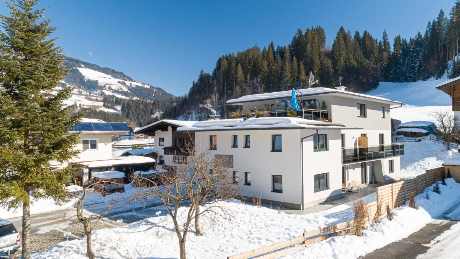 Tirola Bude Schorsch Top 2-Exterior winter