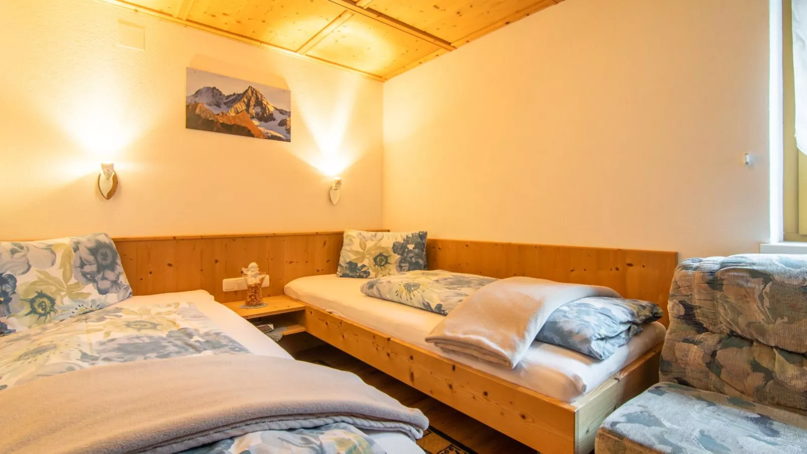 Appartement Enzian-Bedroom