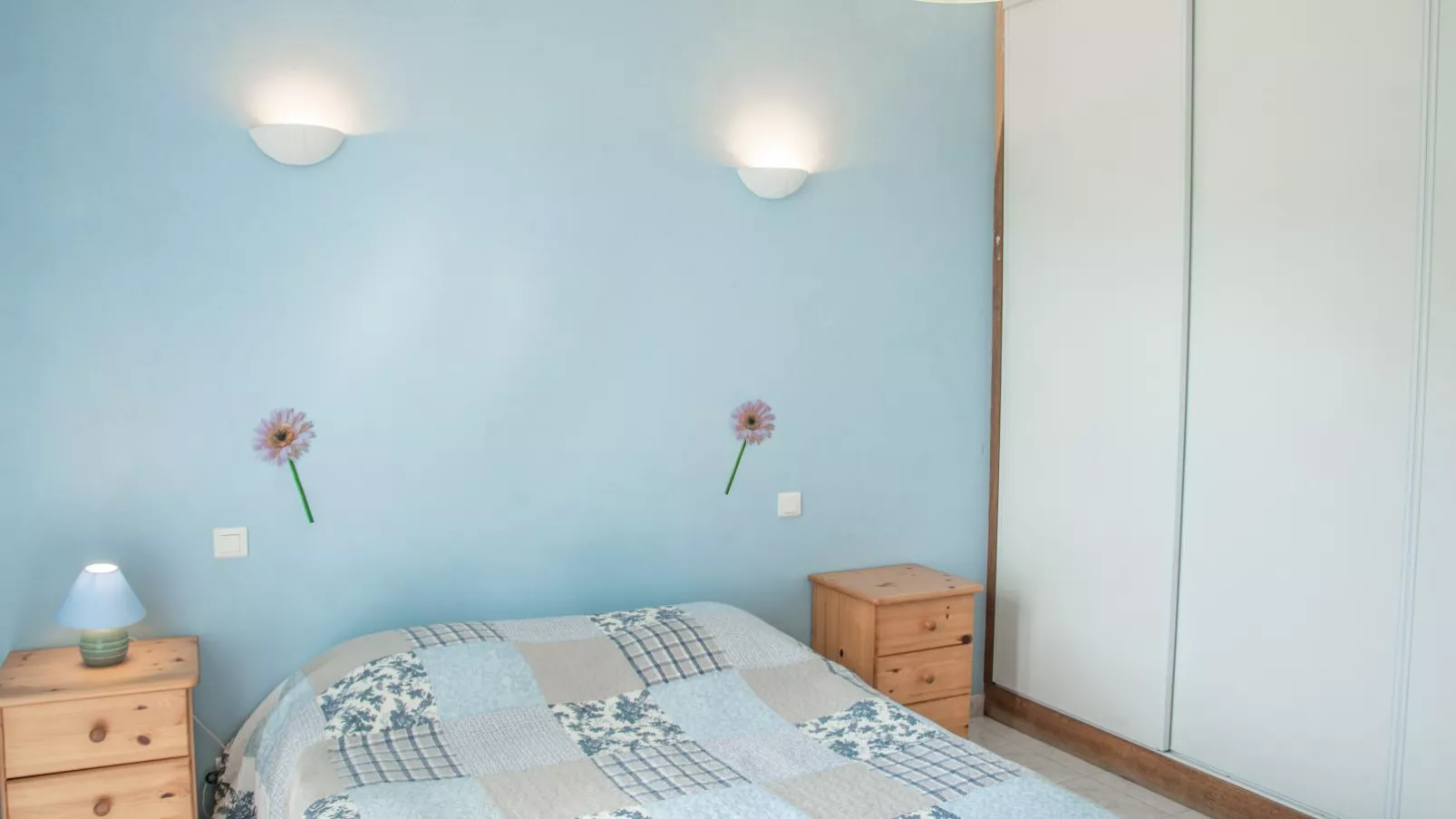 Gite Les Vitarelles-Bedroom