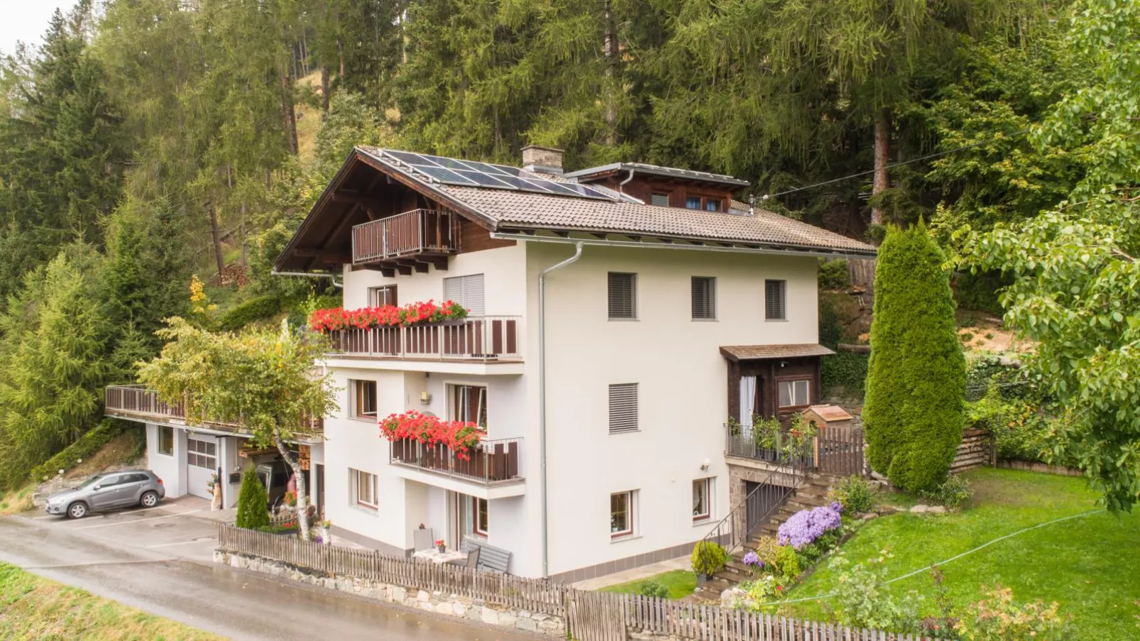 Appartement Enzian-Exterior summer