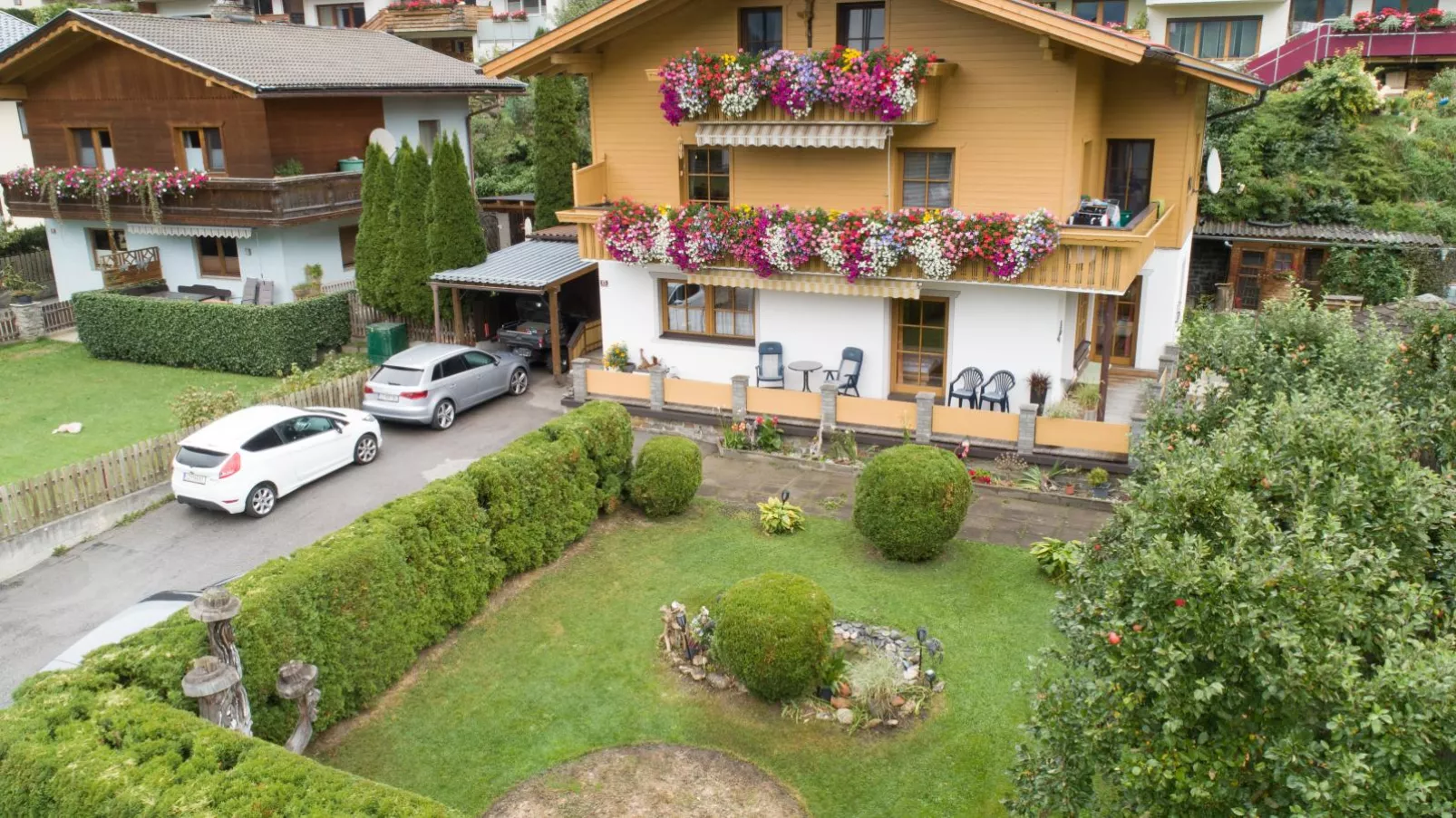 Apartment Larcher-Exterior summer