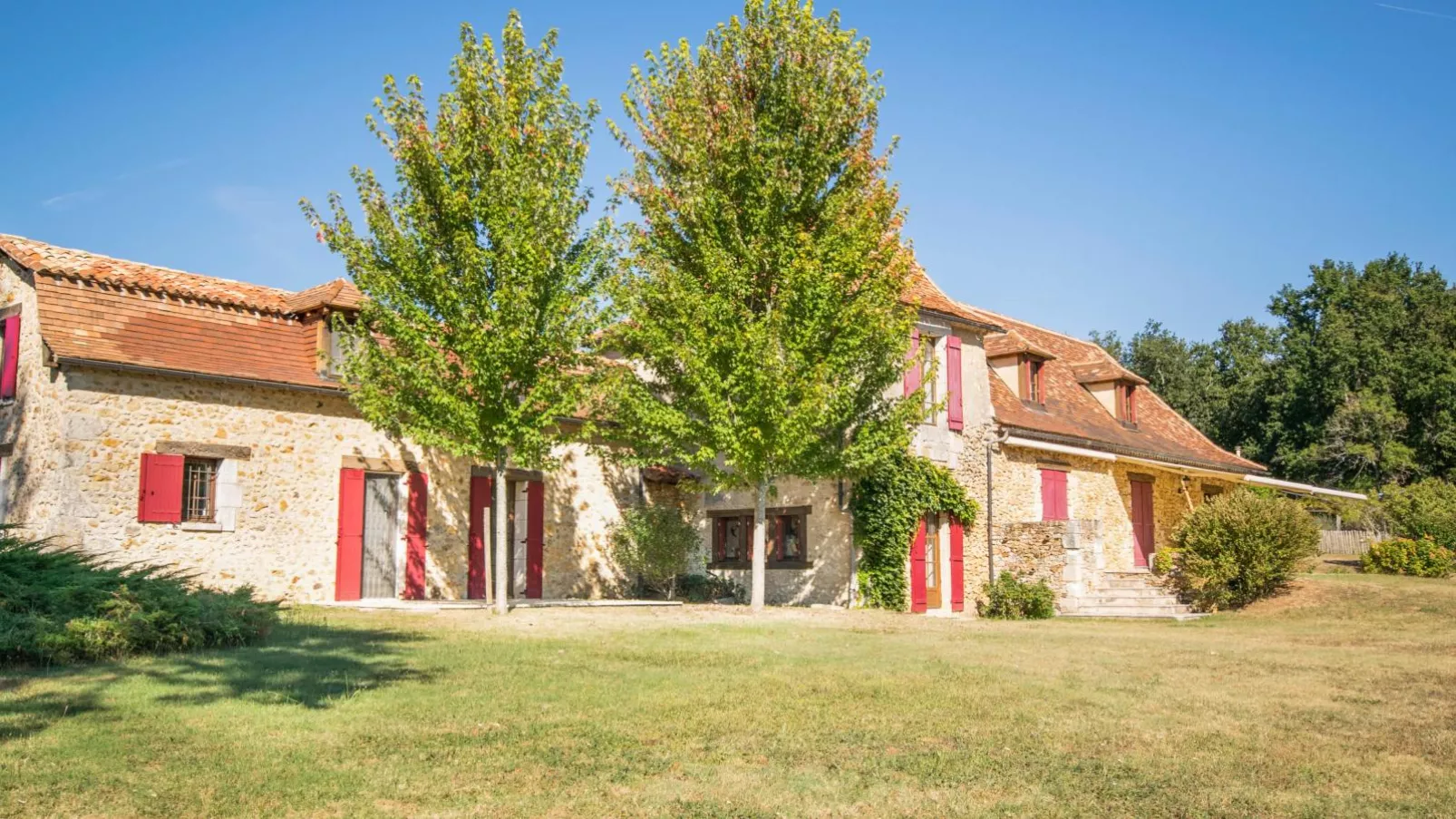 Le Gapard Annex-Exterior summer