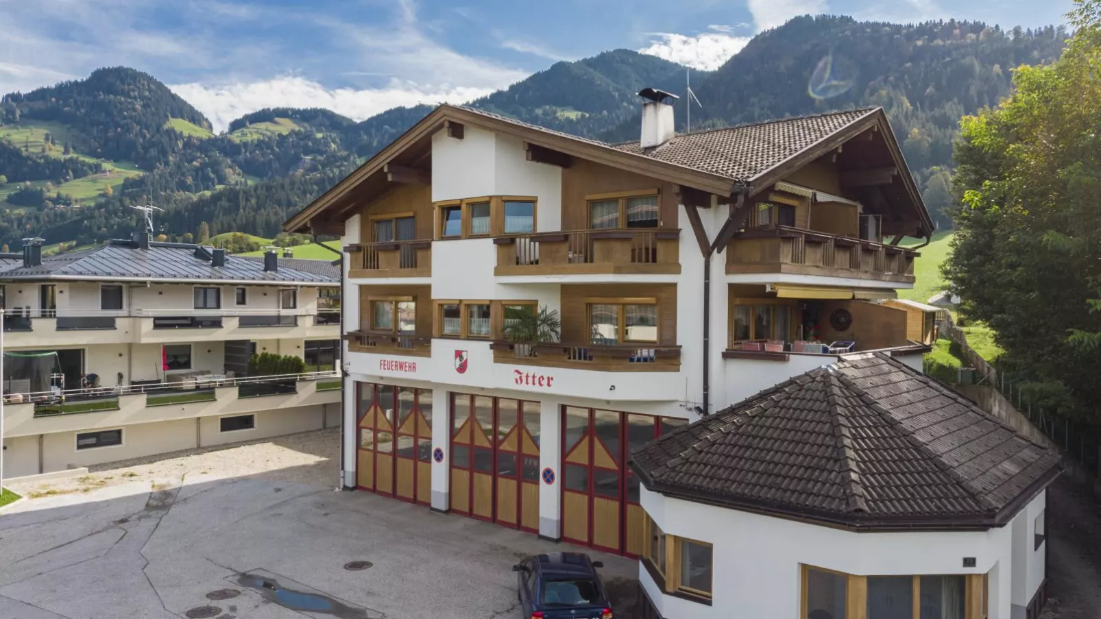 Itterblick-Exterior summer