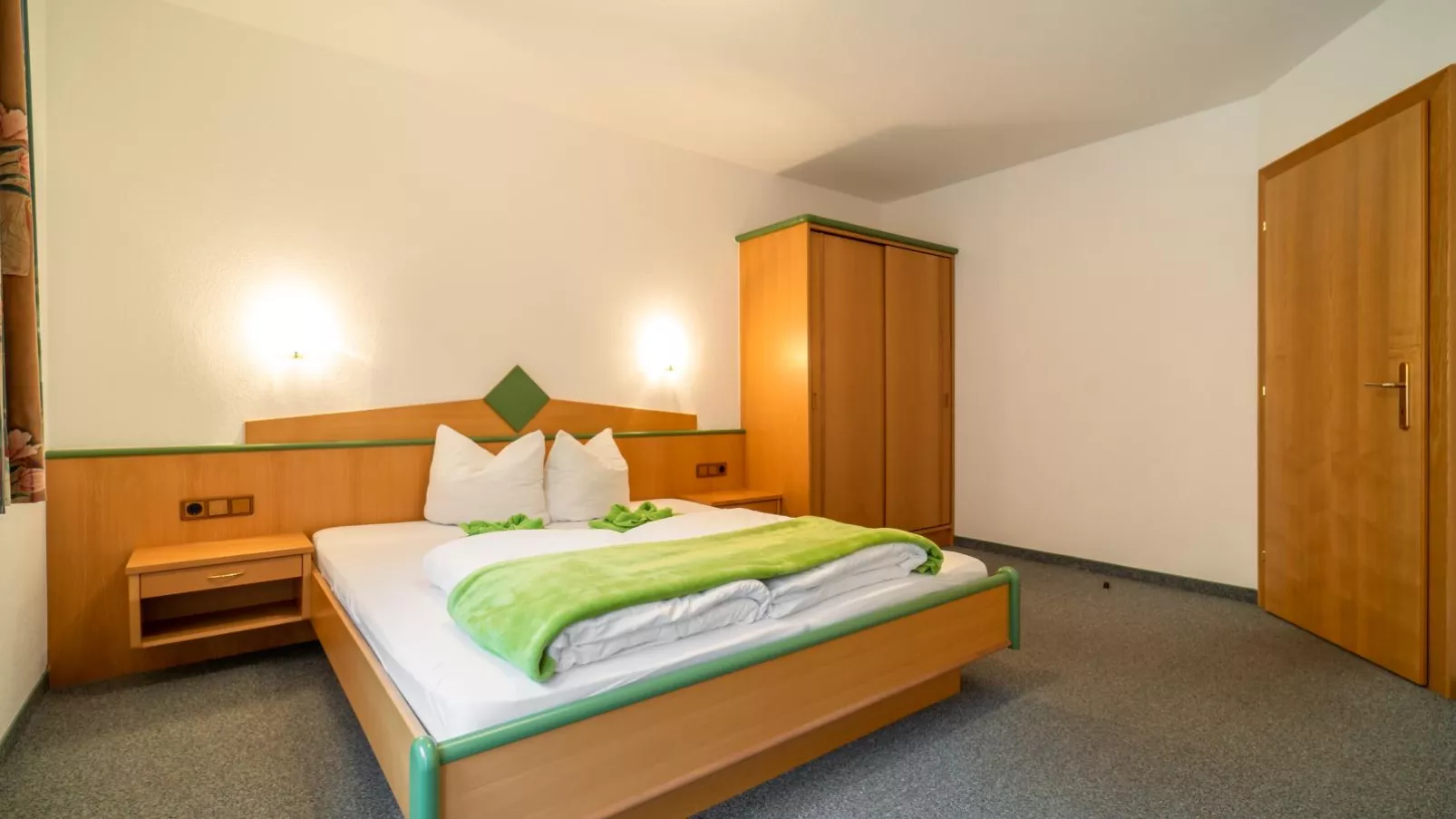 Christoph-Bedroom