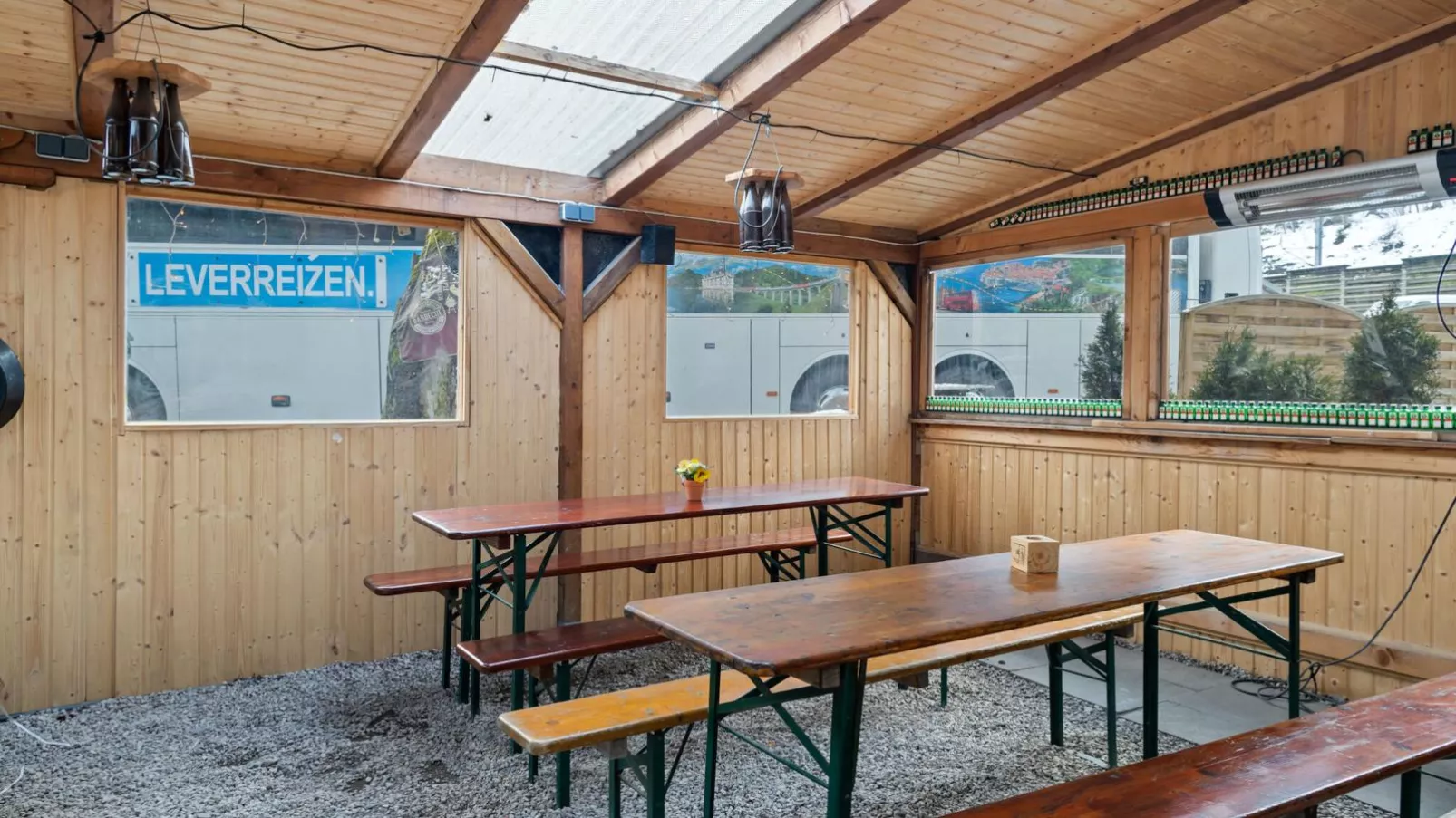 Grieswirt L-Recreation room