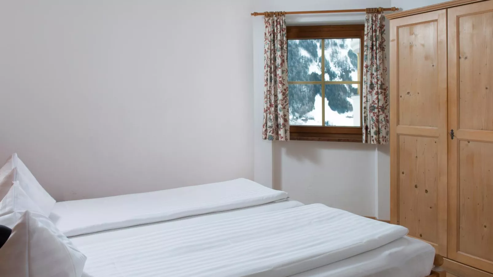 Matrei Park 45-Bedroom