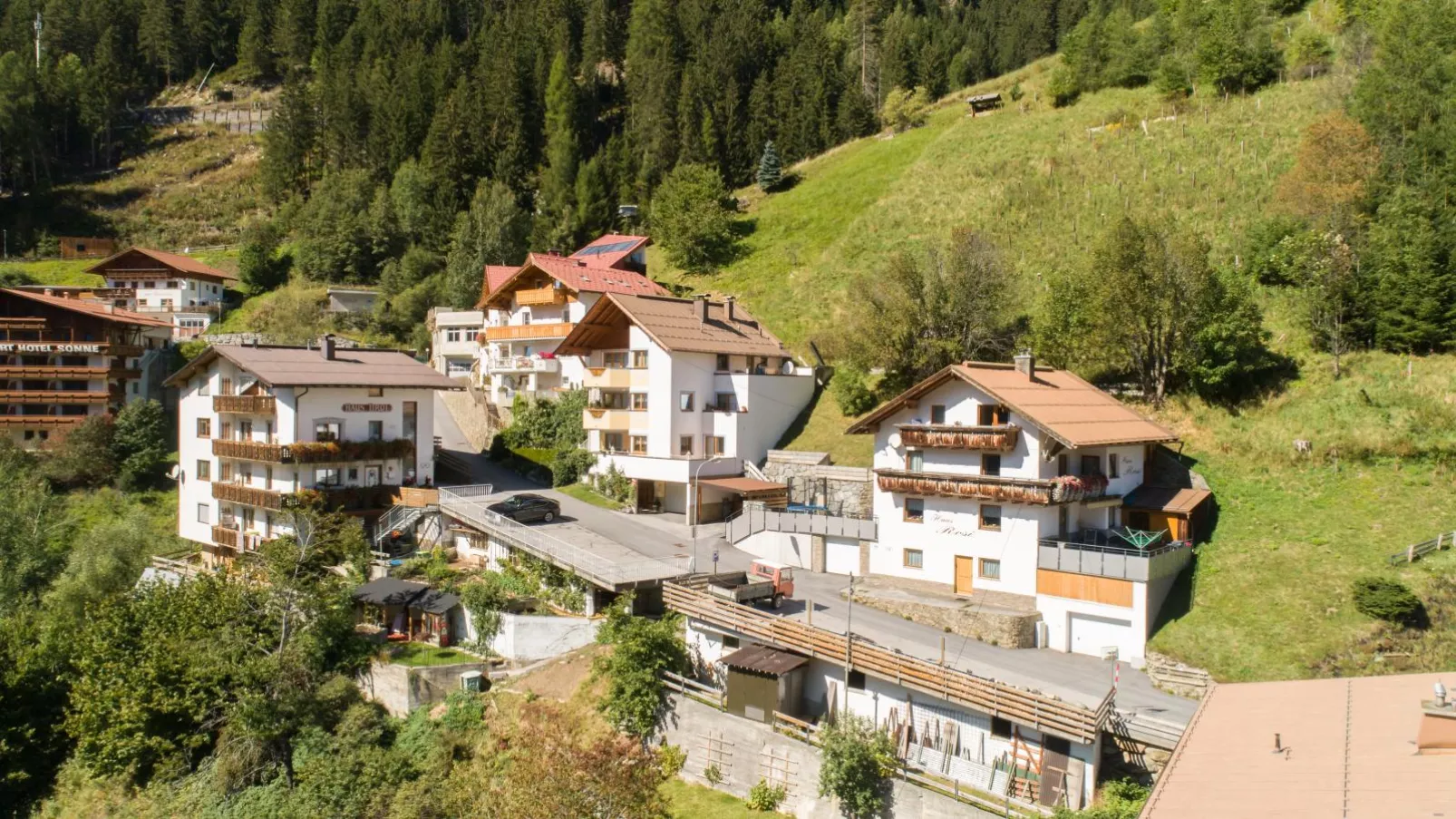 Apartment Rosi-Außenbereich Sommer