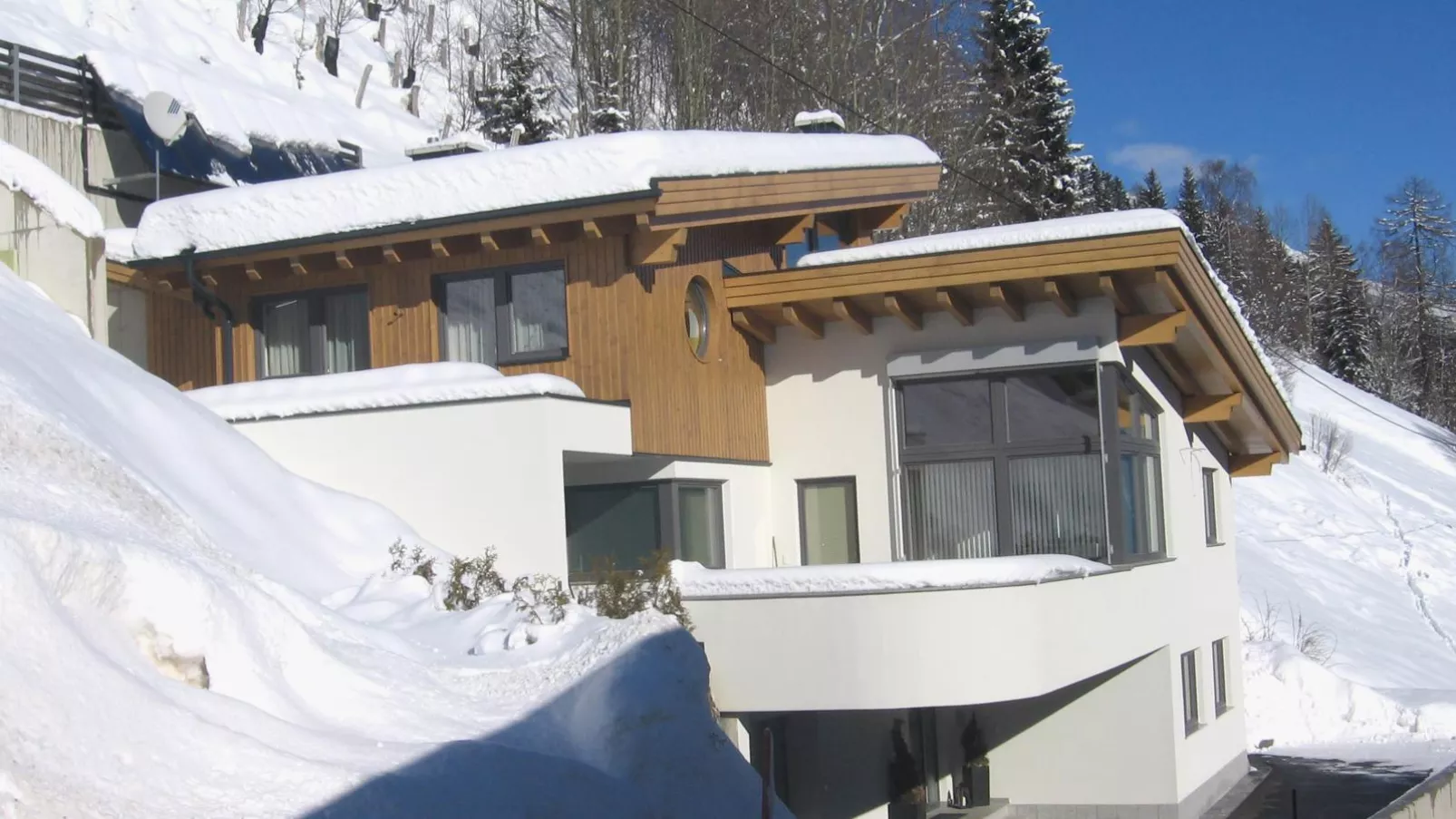 Apart Altavista-Exterior winter