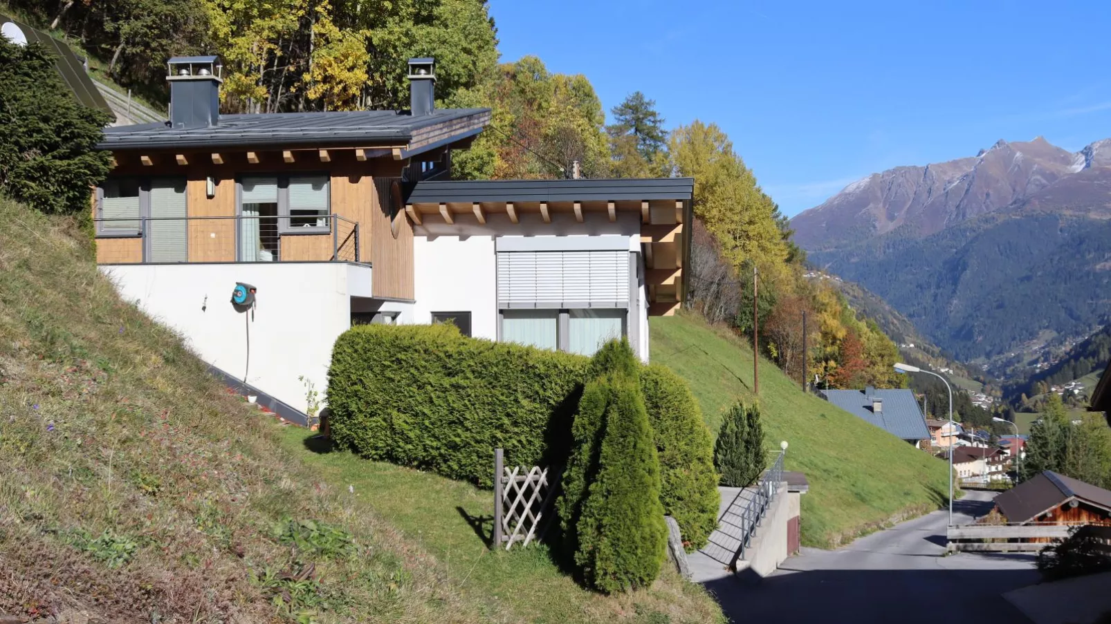 Apart Altavista-Exterior summer